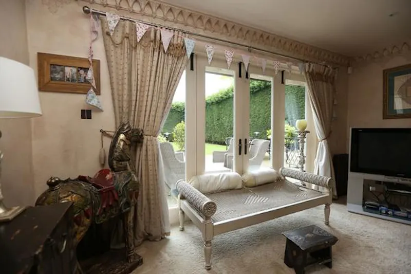 Large Prestwich house, D2224 (photo 47)
