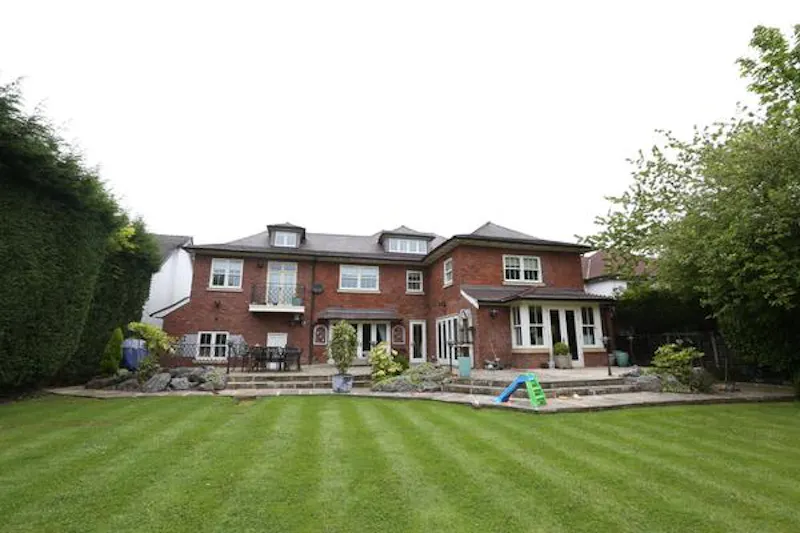 Large Prestwich house, D2224 (photo 50)