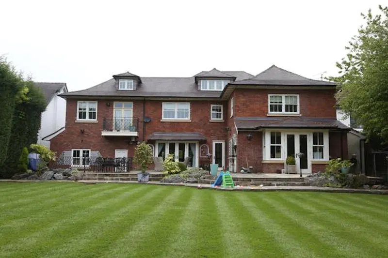 Large Prestwich house, D2224 (photo 52)