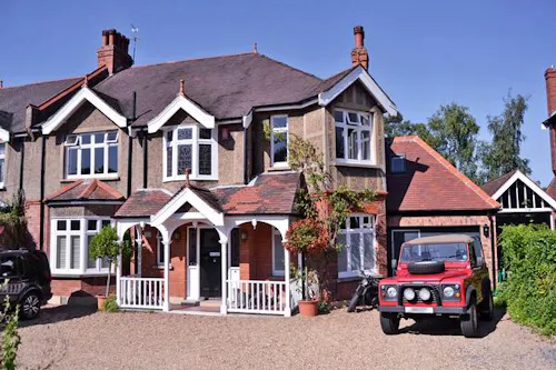 Spacious home in Hadley Wood, E422