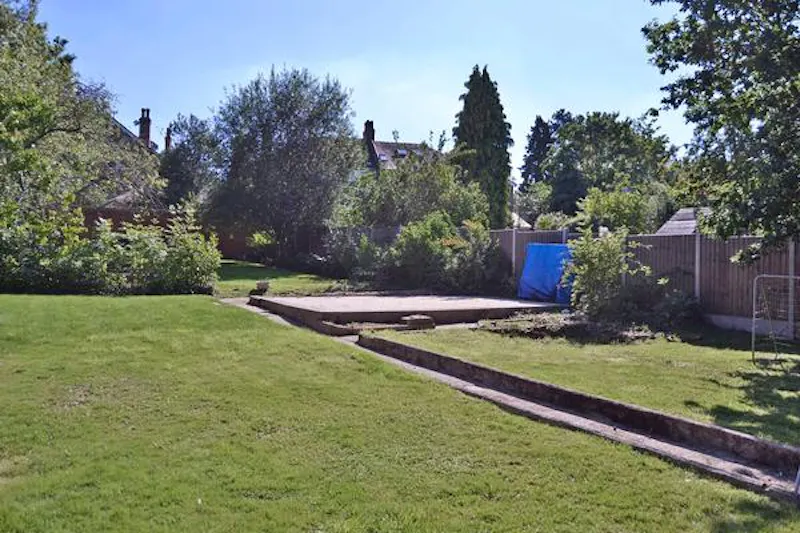 Spacious home in Hadley Wood, E422 (photo 47)