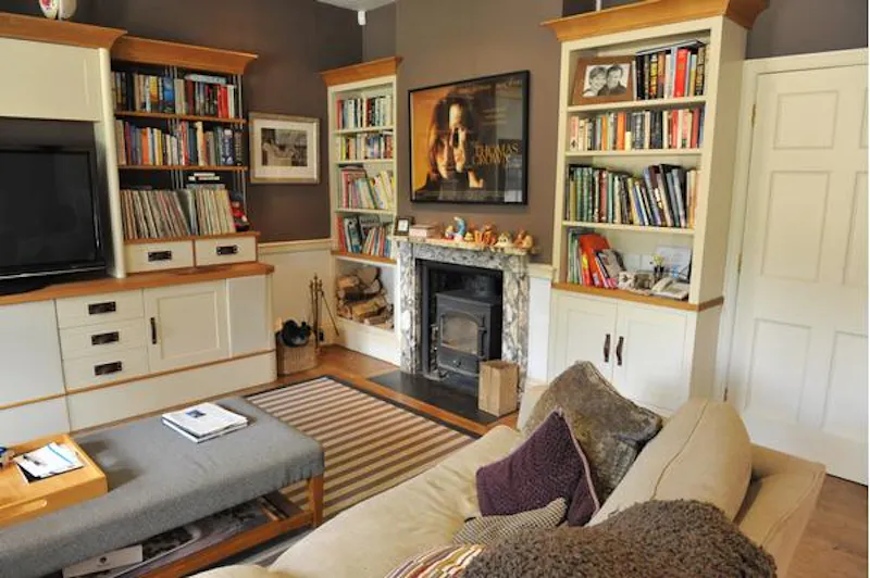 Living Room at Spectacular Newbury estate, G96 (photo 13)