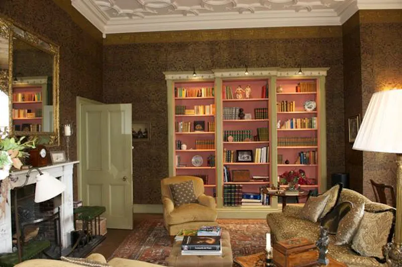 Spectacular Newbury estate, G96 (photo 21)