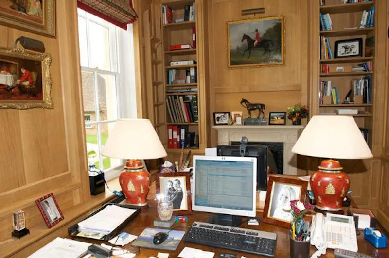 Study at Spectacular Newbury estate, G96 (photo 20)