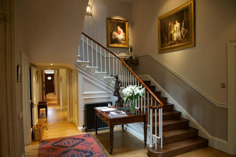 Staircase at Spectacular Newbury estate, G96 (photo 2)