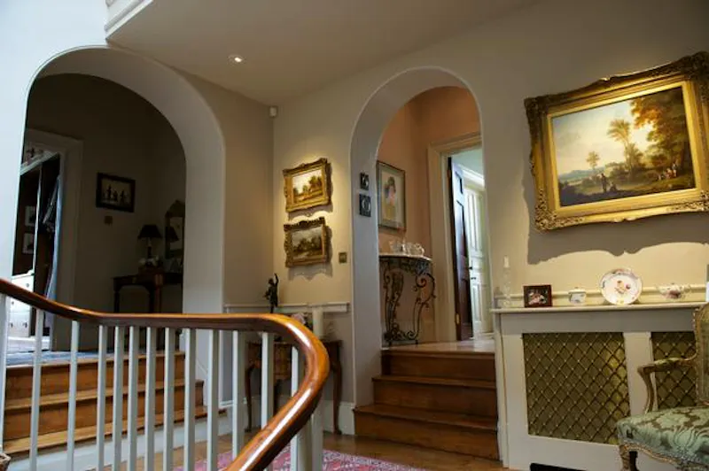 Spectacular Newbury estate, G96 (photo 22)
