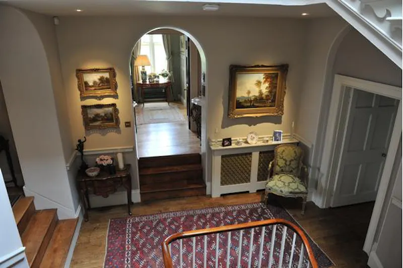 Spectacular Newbury estate, G96 (photo 23)