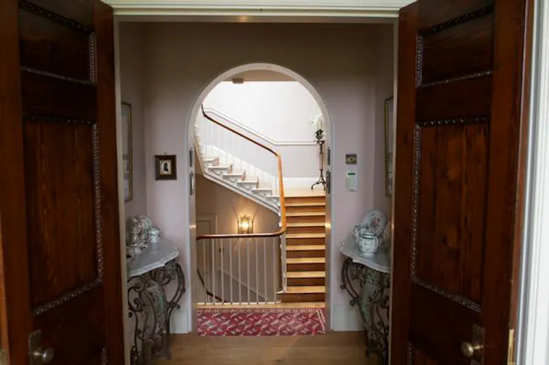 Spectacular Newbury estate, G96 (photo 38)