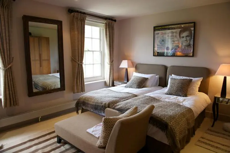 Bedroom at Spectacular Newbury estate, G96 (photo 45)