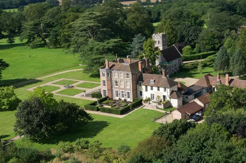 Spectacular Newbury estate, G96 (photo 91)