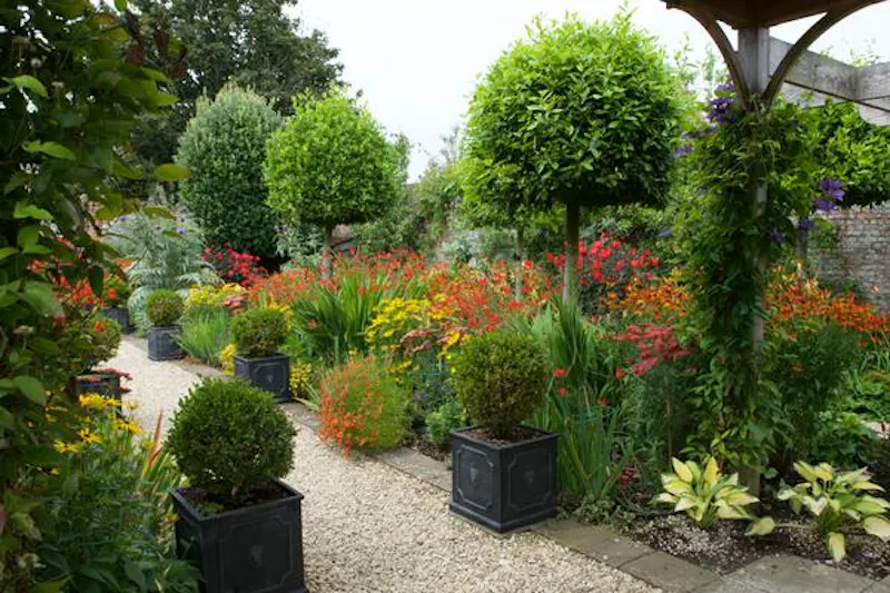 Spectacular Newbury estate, G96 (photo 101)