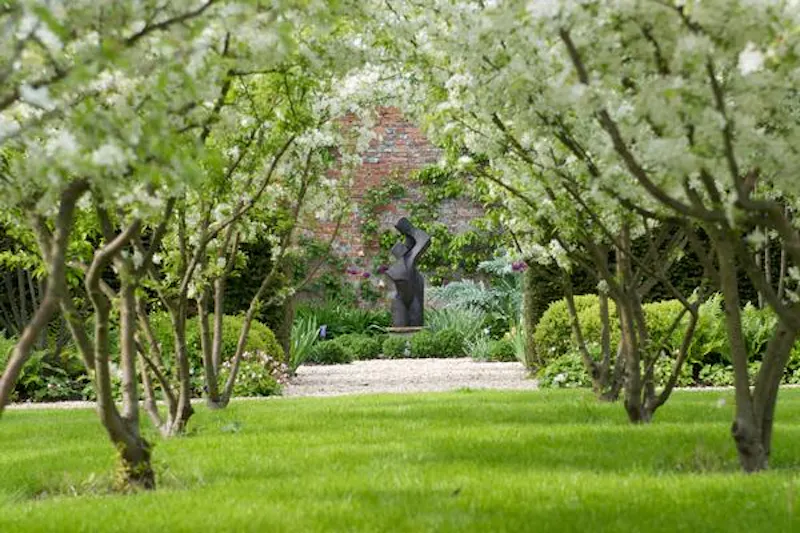 Spectacular Newbury estate, G96 (photo 124)