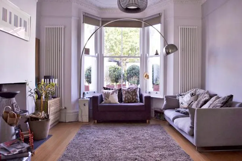 Drawing room at Peckham family house, B1696 (photo 2)