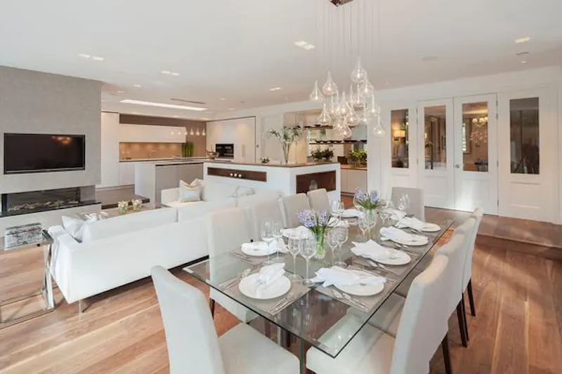 Open plan at Luxurious Sheen family house, D2225 (photo 5)