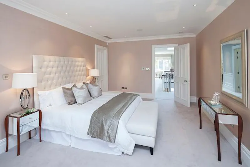 Bedroom at Luxurious Sheen family house, D2225 (photo 30)