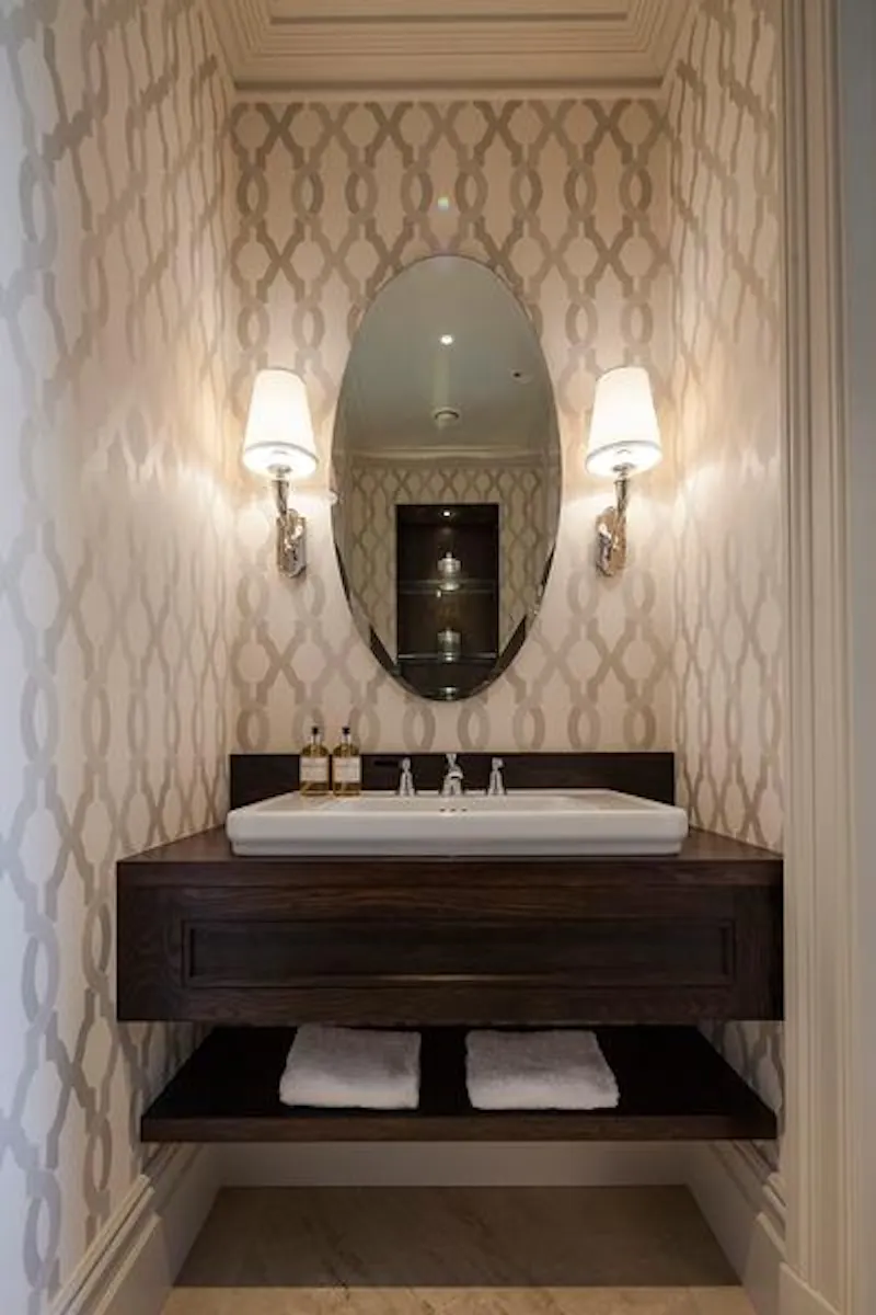 Luxurious Sheen family house, D2225 (photo 51)