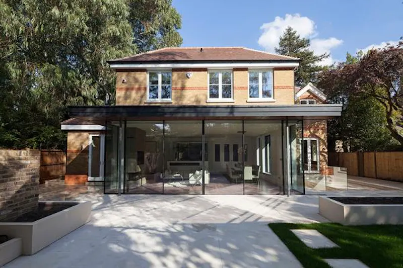 Glass at Luxurious Sheen family house, D2225 (photo 55)