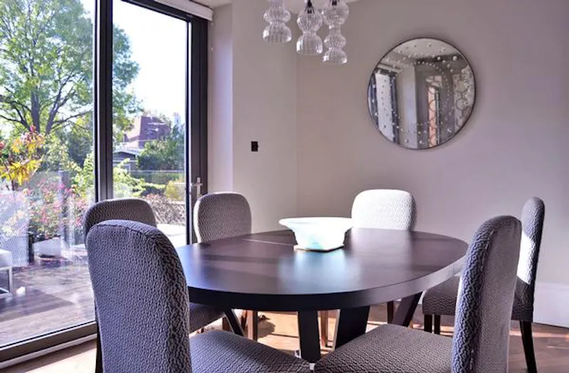 Dining room at Smart Putney house, B1698 (photo 17)