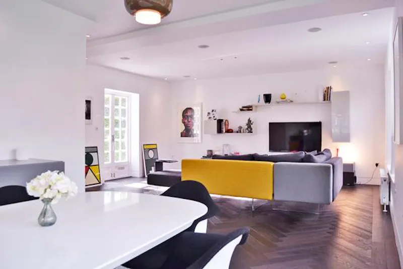 Film location D2227 in London (photo 6)