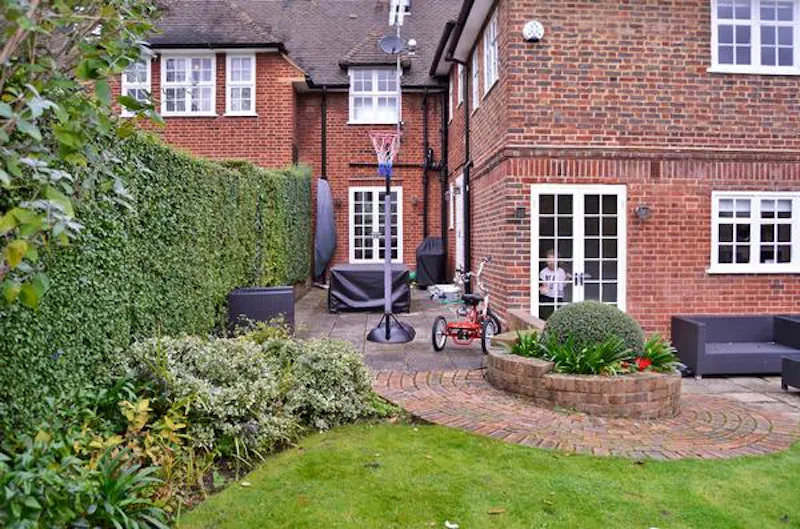 Film location D2227 in London (photo 36)