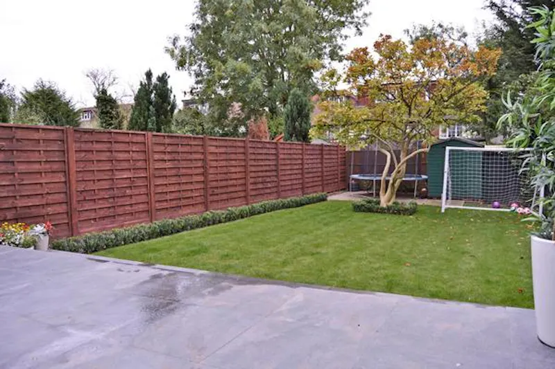 Finchley family house, D2228 (photo 28)