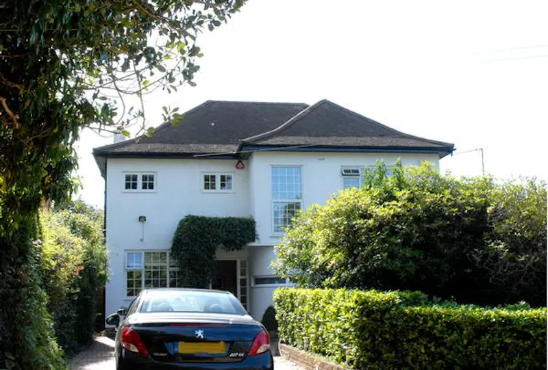 Film location D2279 in London (photo 1)