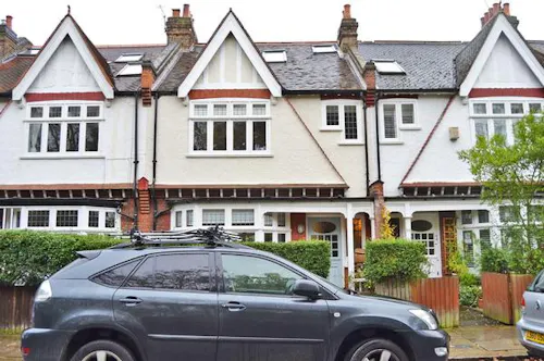Turnham Green family home, B1699