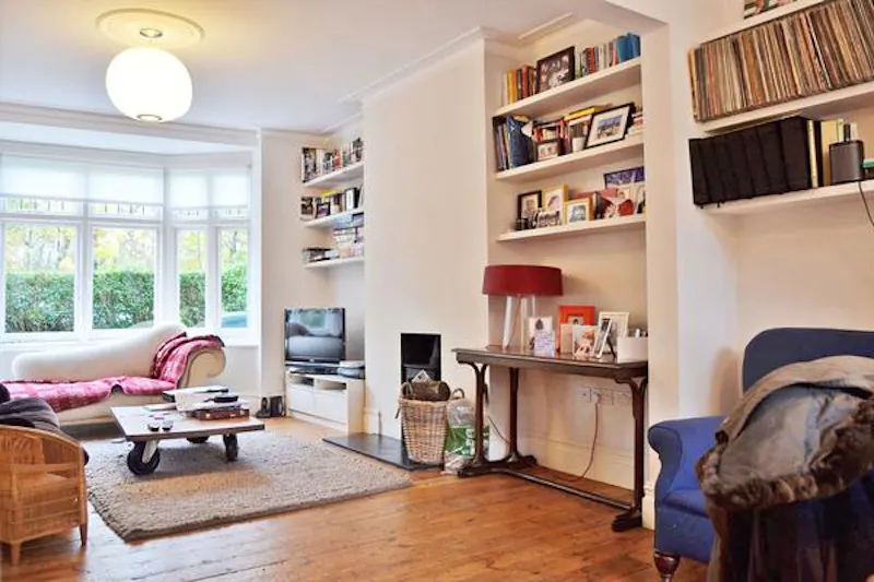 Turnham Green family home, B1699 (photo 4)