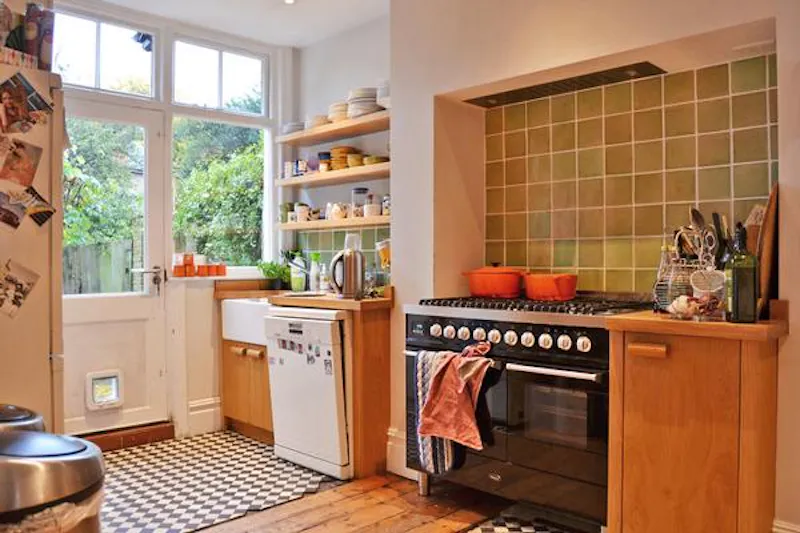 Turnham Green family home, B1699 (photo 8)