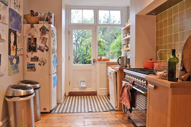 Kitchen at Turnham Green family home, B1699 (photo 9)