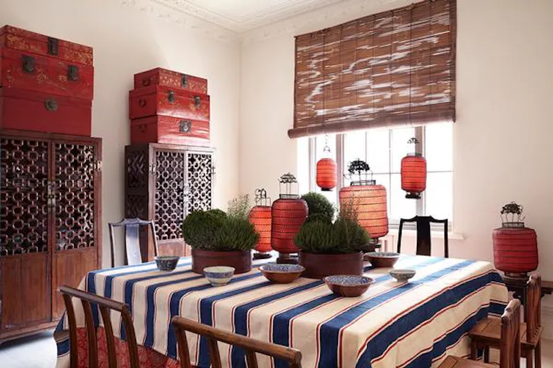 Dining room at Glamorous Belgravia house, A1393 (photo 17)
