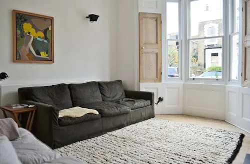 Terraced Stoke Newington house, B1702