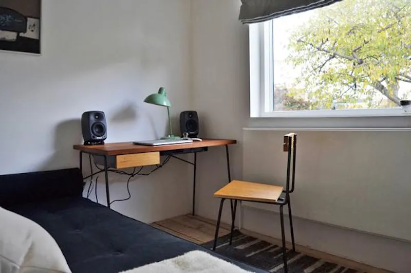 Study at Terraced Stoke Newington house, B1702 (photo 14)