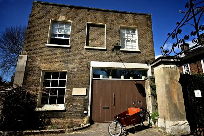 Clapham Coach house, B1703 (photo 24)