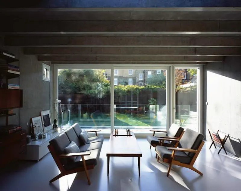 Dining room at Concrete Clapham house , K408 (photo 5)