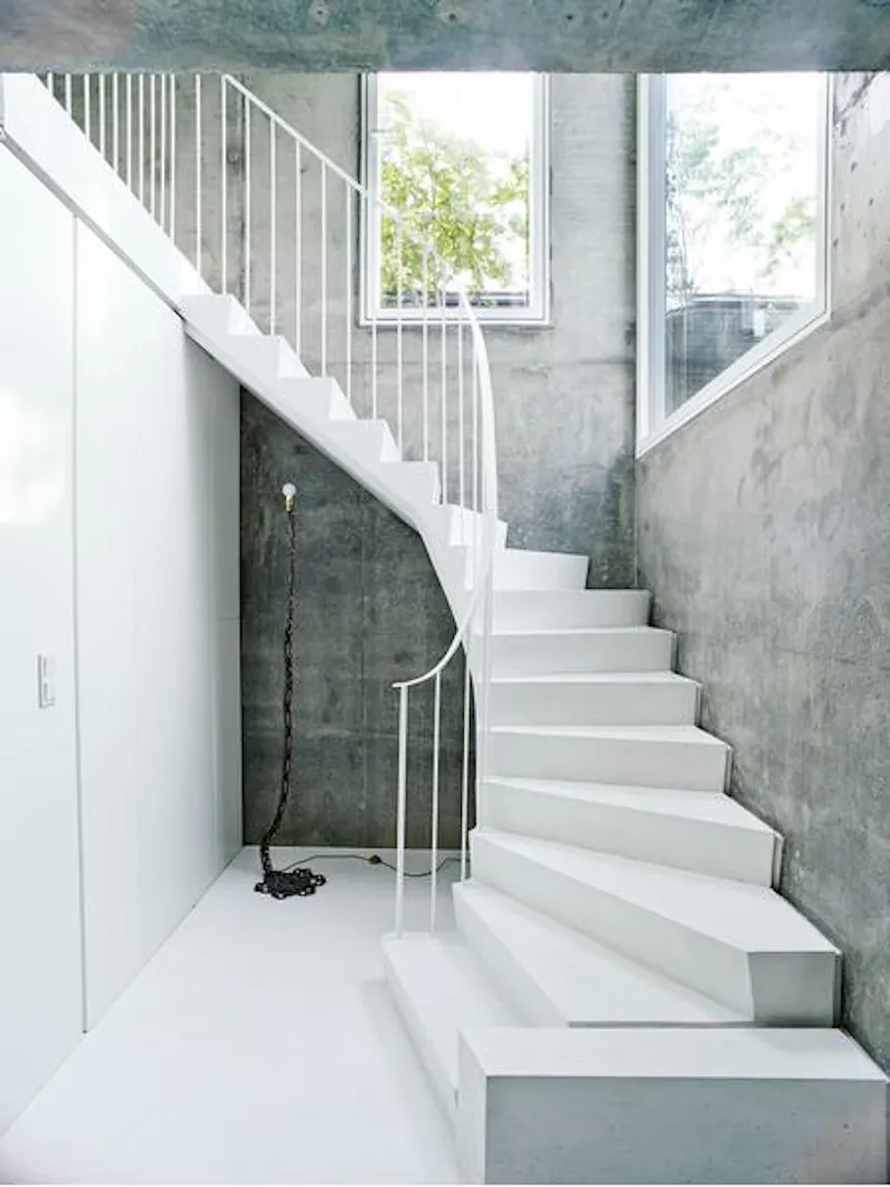 Staircase at Concrete Clapham house , K408 (photo 12)