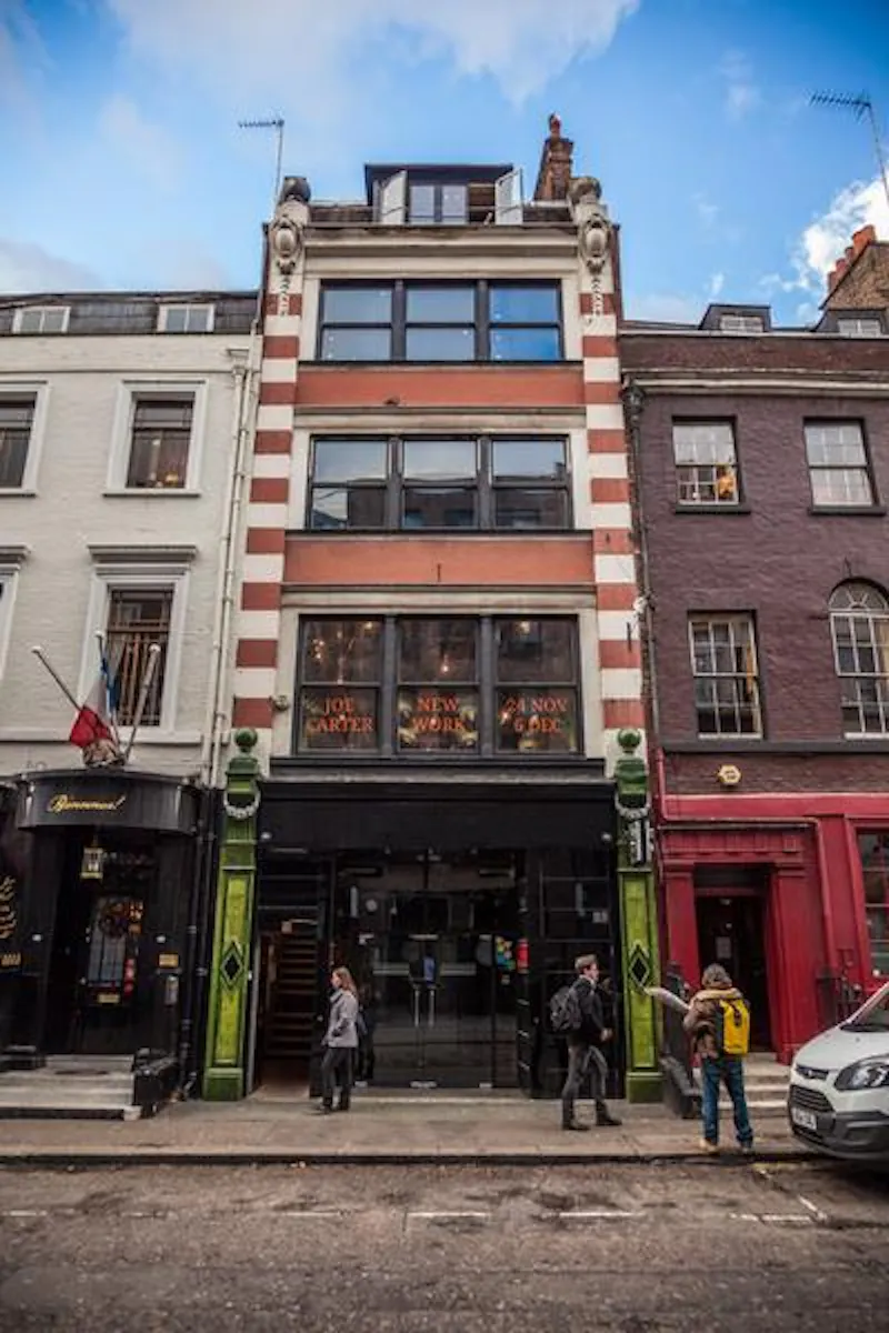 Soho studio, R797 (photo 1)