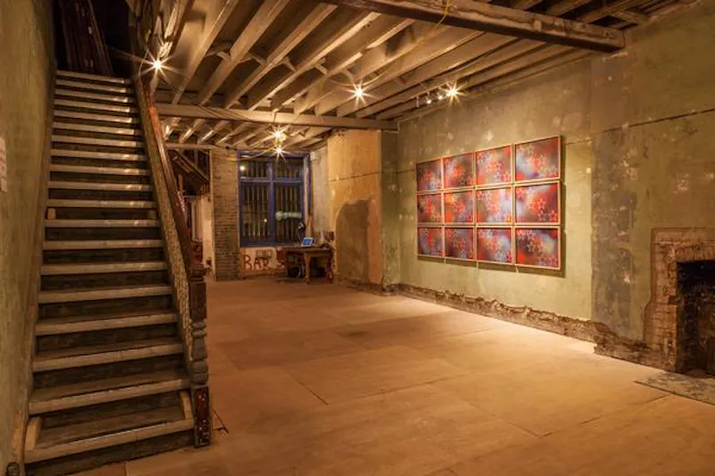Exposed brick at Soho studio, R797 (photo 6)