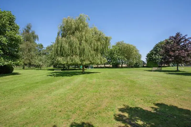 Garden at Big Biddestone stone house, B1705 (photo 22)