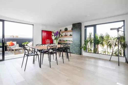 Open plan flat by Regent's Canal, F1097