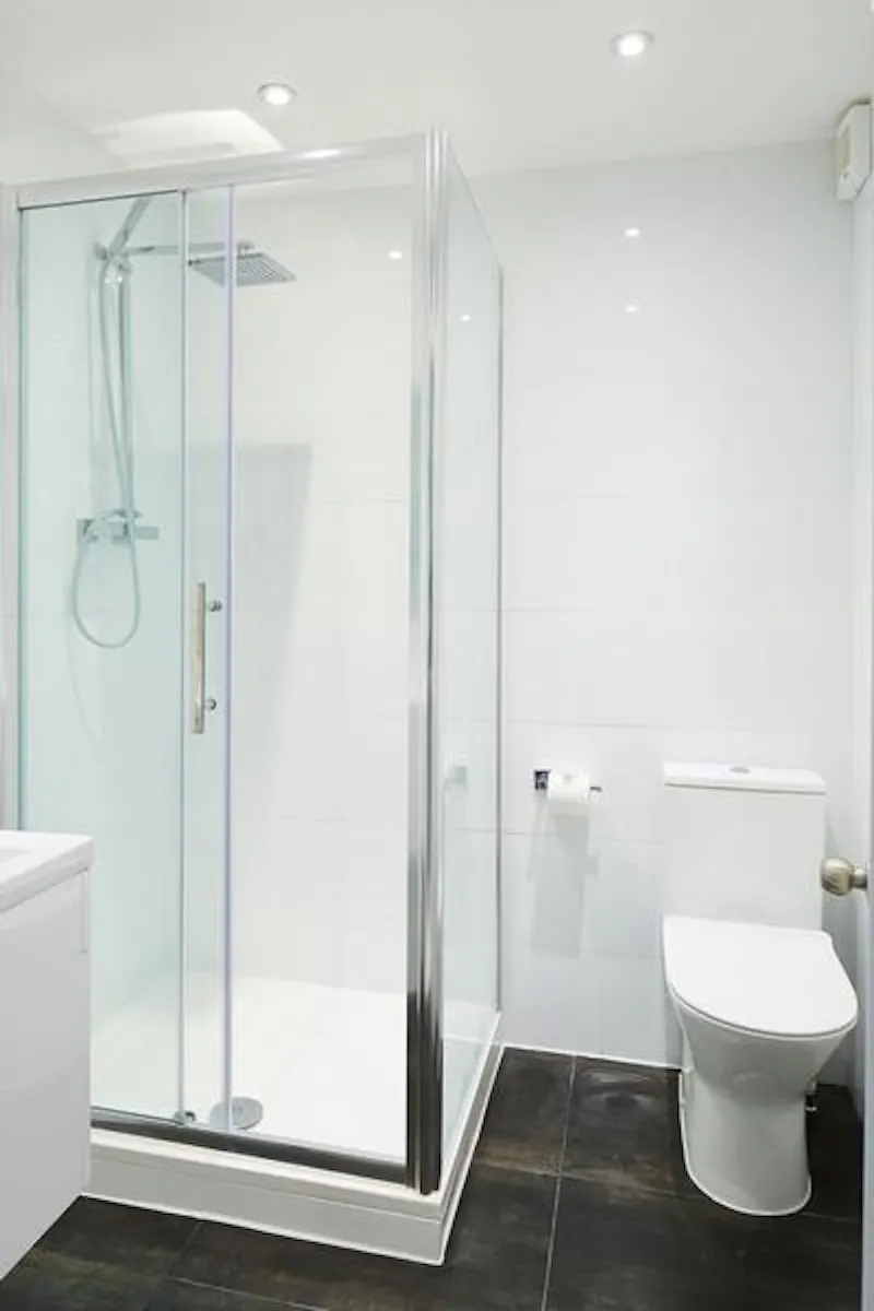 Shower at Versatile house Waterloo, D2233 (photo 28)