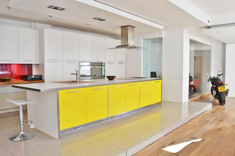 Kitchen at Converted Greenwich church, Q114 (photo 12)