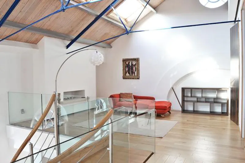 Mezzanine at Converted Greenwich church, Q114 (photo 17)