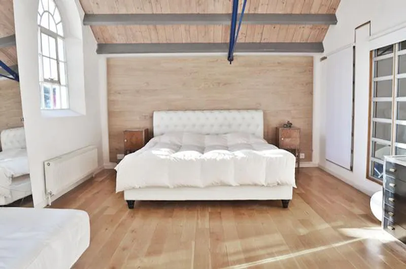 Converted Greenwich church, Q114 (photo 22)