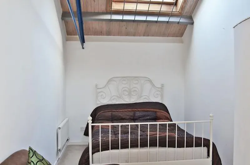 Converted Greenwich church, Q114 (photo 26)