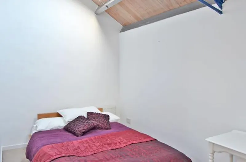 Converted Greenwich church, Q114 (photo 27)