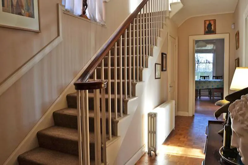 Staircase at Crystal Palace family house, B1709 (photo 7)