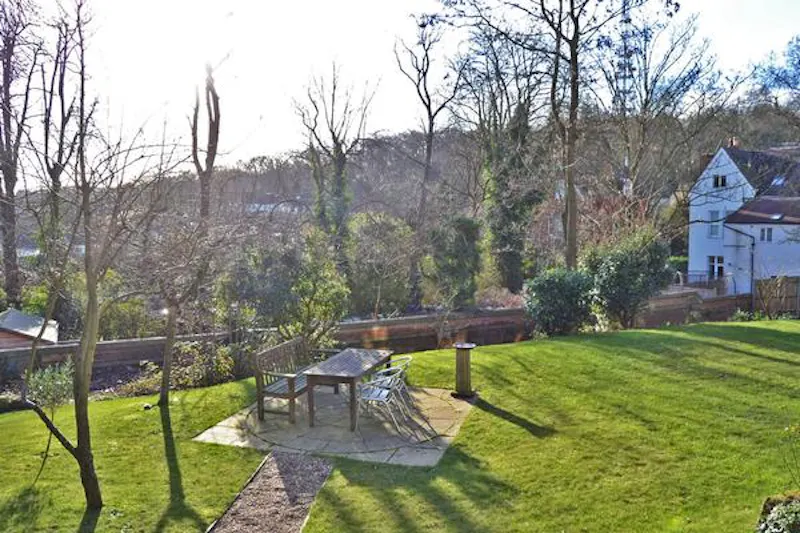 Crystal Palace family house, B1709 (photo 13)