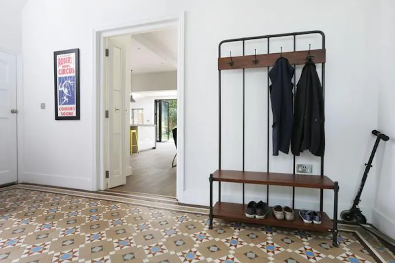 Entrance hall at Exposed bricks in Kensal Green , E424 (photo 11)