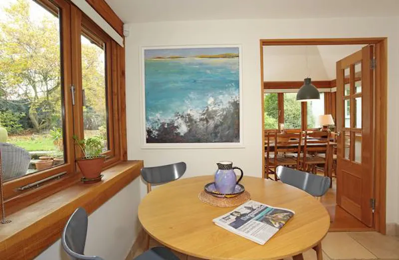 Dining room at Film location C861 in Kent (photo 11)